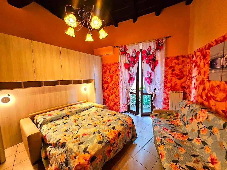 Bed & Breakfast La Corte Dei Fiori Albavilla Italy